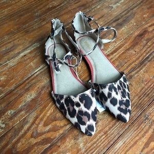 NWT•Old Navy•Leopard Print Pointed Tie Flats•8